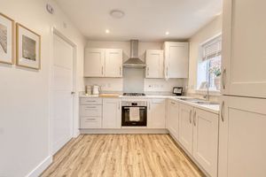 Kitchen- click for photo gallery